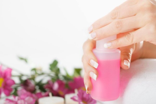 dissolvant pour les ongles